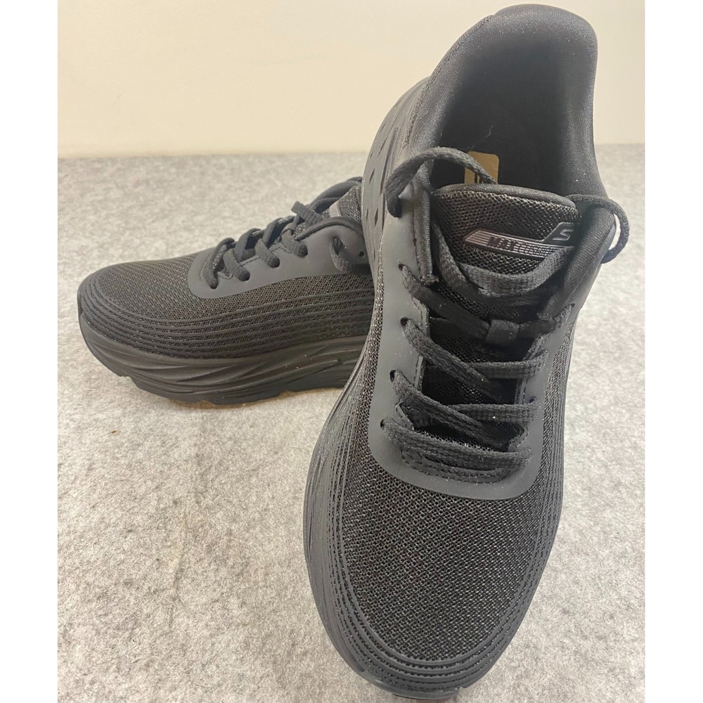 Skechers GoRun Max Cushioning Delta Black Sneakers Womens 6.5 Wide Fit NWOB